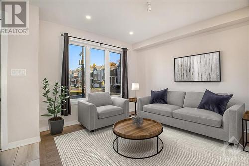 328 Appalachian Circle, Ottawa, ON - Indoor Photo Showing Living Room