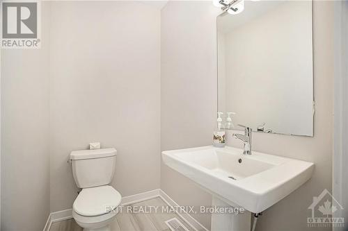 328 Appalachian Circle, Ottawa, ON - Indoor Photo Showing Bathroom