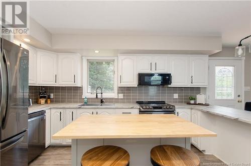 853 Melanson Road, Dieppe, NB - Indoor Photo Showing Kitchen With Upgraded Kitchen