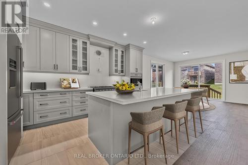 3035 Sierra Drive, Orillia, ON - Indoor Photo Showing Kitchen With Upgraded Kitchen