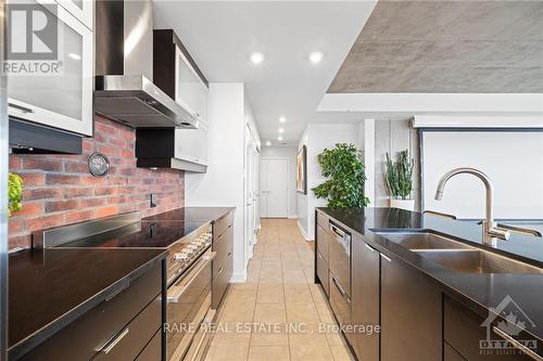 2701 - 195 Besserer Street, Ottawa, ON - Indoor Photo Showing Kitchen With Double Sink With Upgraded Kitchen