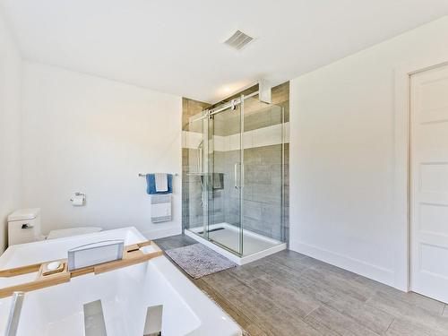 Bathroom - 774 Rue Mcauley, Coaticook, QC - Indoor Photo Showing Bathroom