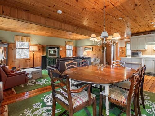 Dining room - 249 Ch. Papineau, Lac-Brome, QC - Indoor Photo Showing Dining Room