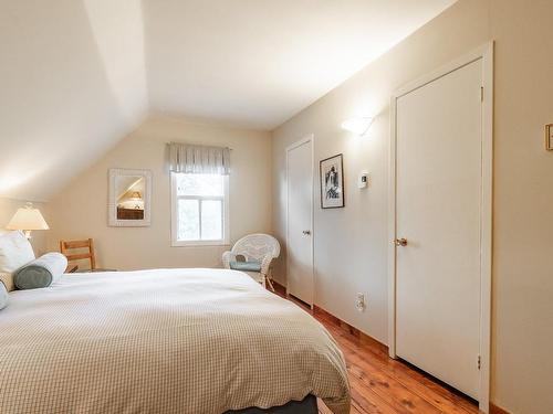 Master bedroom - 249 Ch. Papineau, Lac-Brome, QC - Indoor Photo Showing Bedroom