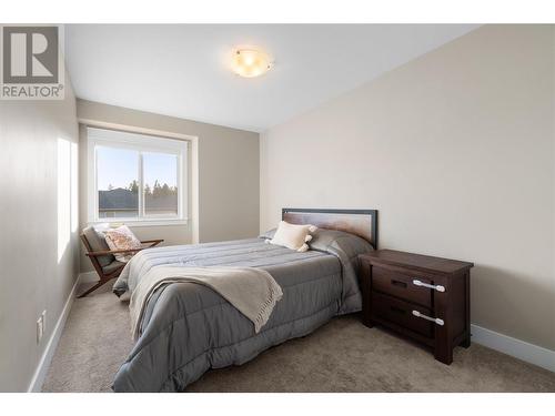 3359 Cougar Road Unit# 28, West Kelowna, BC - Indoor Photo Showing Bedroom