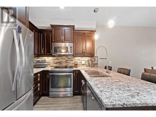 3359 Cougar Road Unit# 28, West Kelowna, BC - Indoor Photo Showing Kitchen With Stainless Steel Kitchen With Double Sink With Upgraded Kitchen