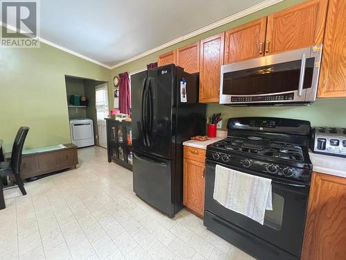 210 Belmond Road, Salmo, BC - Indoor Photo Showing Kitchen