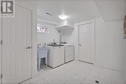 101 Searle Avenue, Toronto, ON - Indoor Photo Showing Laundry Room