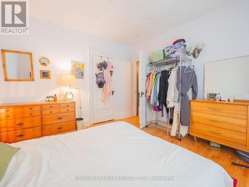 561 Carlaw Avenue, Toronto, ON - Indoor Photo Showing Bedroom