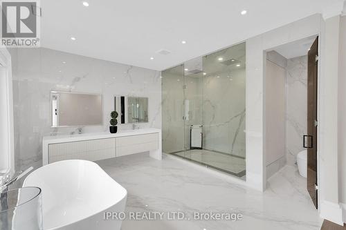 3232 Guelph Line, Burlington, ON - Indoor Photo Showing Bathroom