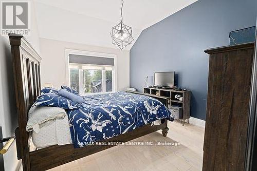 14097 Sixth Line, Halton Hills, ON - Indoor Photo Showing Bedroom