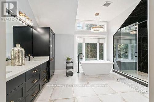 14097 Sixth Line, Halton Hills, ON - Indoor Photo Showing Bathroom