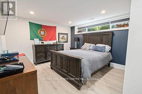 14097 Sixth Line, Halton Hills, ON - Indoor Photo Showing Bedroom