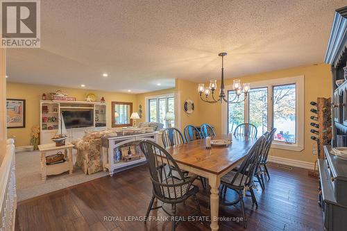 1187 Lakehurst Road, Galway-Cavendish And Harvey, ON - Indoor Photo Showing Dining Room