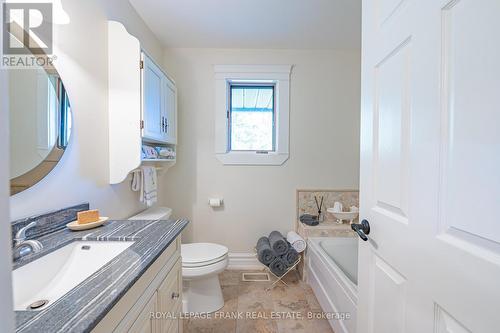 1187 Lakehurst Road, Galway-Cavendish And Harvey, ON - Indoor Photo Showing Bathroom