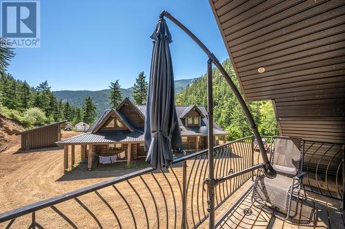 2513 Green Mountain Road, Penticton, BC - Outdoor With Exterior