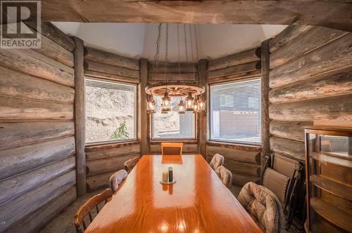 2513 Green Mountain Road, Penticton, BC - Indoor Photo Showing Dining Room