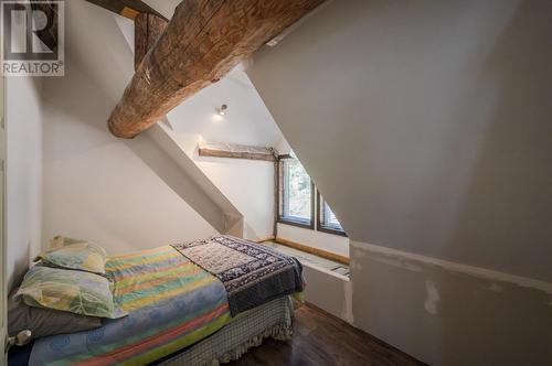 2513 Green Mountain Road, Penticton, BC - Indoor Photo Showing Bedroom