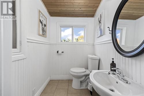 1217 Goulais Ave, Sault Ste. Marie, ON - Indoor Photo Showing Bathroom