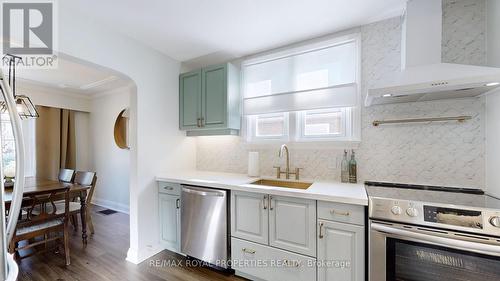 818 Masson Street, Oshawa, ON - Indoor Photo Showing Kitchen