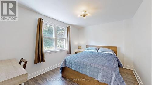 818 Masson Street, Oshawa, ON - Indoor Photo Showing Bedroom