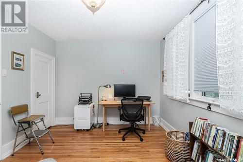 802 7Th Avenue N, Saskatoon, SK - Indoor Photo Showing Office