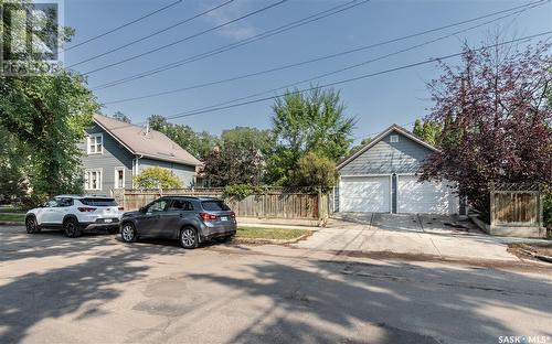 802 7Th Avenue N, Saskatoon, SK - Outdoor