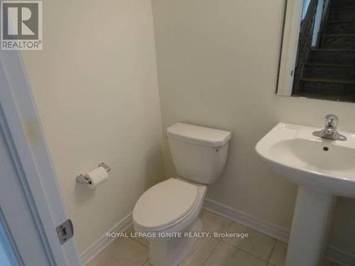 1022 Dragonfly Avenue, Pickering, ON - Indoor Photo Showing Bathroom