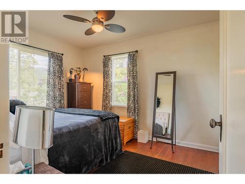 151 Columbia  Avenue, Castlegar, BC - Indoor Photo Showing Bedroom