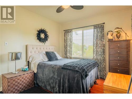 151 Columbia  Avenue, Castlegar, BC - Indoor Photo Showing Bedroom