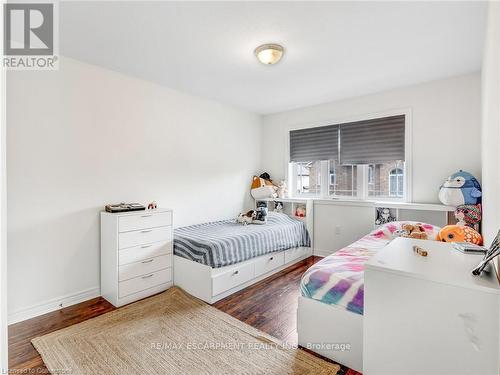 56 Geranium Avenue, Hamilton, ON - Indoor Photo Showing Bedroom