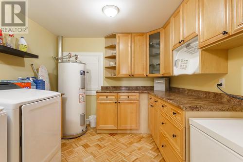 10789 Pinecrest Road, Vernon, BC - Indoor Photo Showing Laundry Room