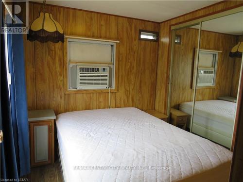 86 - 2189 Dundas Street E, London, ON - Indoor Photo Showing Bedroom