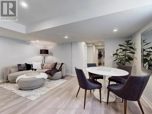 1111 Solomon Court, Milton, ON - Indoor Photo Showing Dining Room