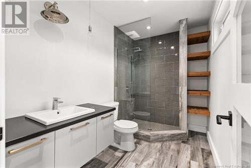 35 Dora Court, Cap-Pelé, NB - Indoor Photo Showing Bathroom