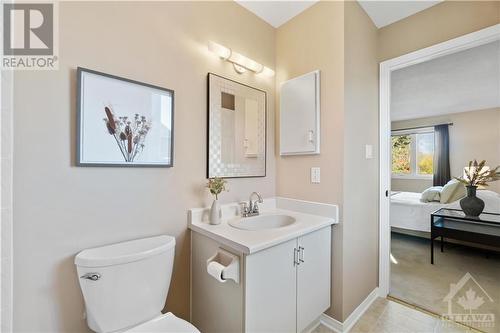 218 Walden Drive, Ottawa, ON - Indoor Photo Showing Bathroom