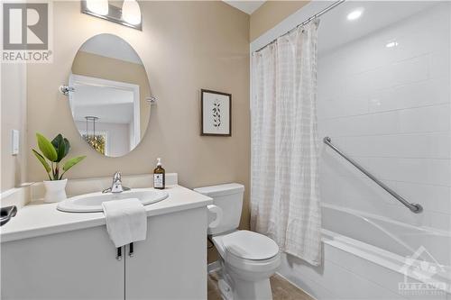 218 Walden Drive, Ottawa, ON - Indoor Photo Showing Bathroom