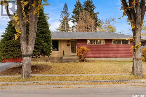 2100 Macpherson Avenue, Regina, SK - Outdoor