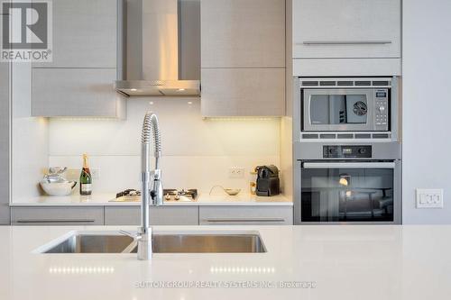 3504 - 390 Cherry Street, Toronto, ON - Indoor Photo Showing Kitchen With Double Sink