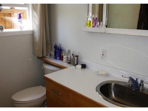 1898 Langley Road, Merritt, BC - Indoor Photo Showing Bathroom