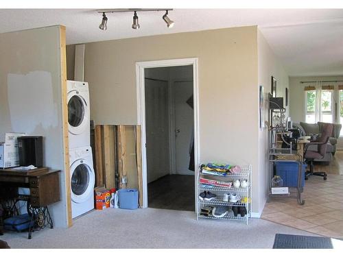 1898 Langley Road, Merritt, BC - Indoor Photo Showing Laundry Room