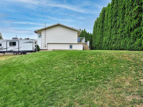 1050 North Glen Drive, Kamloops, BC - Outdoor