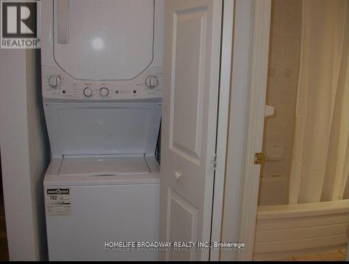 601 - 18 Pemberton Avenue, Toronto, ON - Indoor Photo Showing Laundry Room