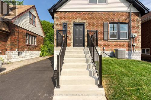 21 Weir Street S, Hamilton, ON - Outdoor With Exterior