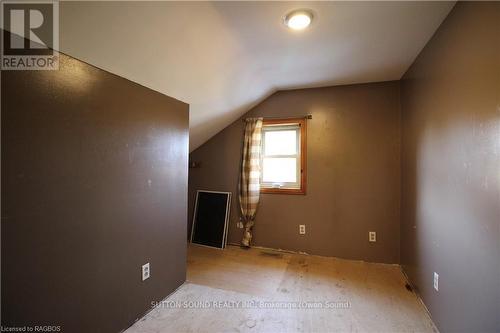 680216 Sideroad 30, Chatsworth, ON - Indoor Photo Showing Other Room