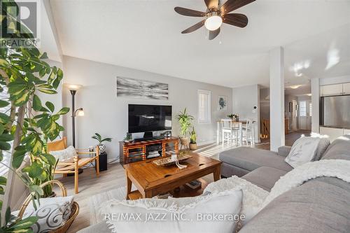 4 Davidson Street, Whitby (Williamsburg), ON - Indoor Photo Showing Living Room