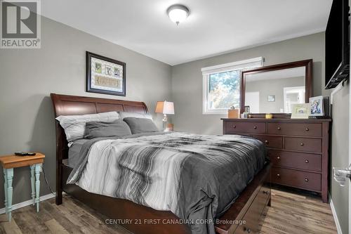 224 Munroe Street, West Elgin (West Lorne), ON - Indoor Photo Showing Bedroom