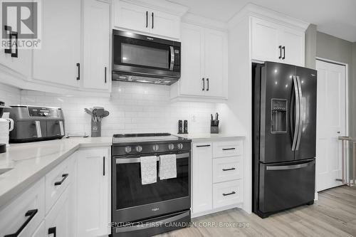 224 Munroe Street, West Elgin (West Lorne), ON - Indoor Photo Showing Kitchen With Stainless Steel Kitchen With Upgraded Kitchen