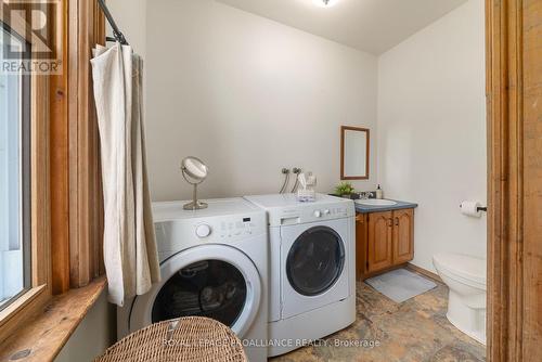 506 Barry Road, Madoc, ON - Indoor Photo Showing Laundry Room