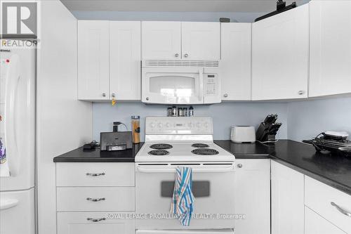 374 Main Street, Prince Edward County (Picton), ON - Indoor Photo Showing Kitchen